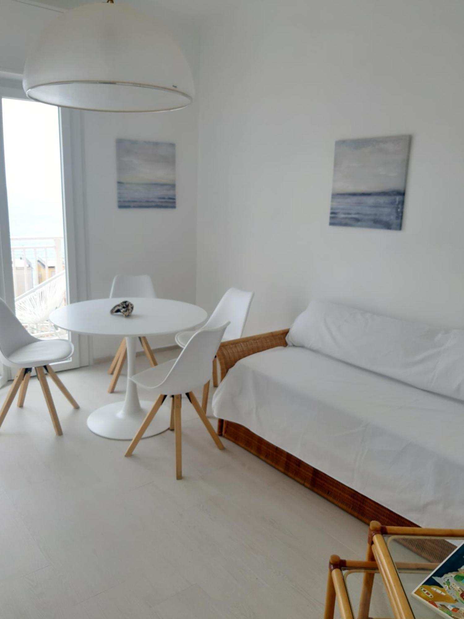 Spectacular Sea View - 3 Minutes Walk From The Sea Villa ไลเกวญา ภายนอก รูปภาพ