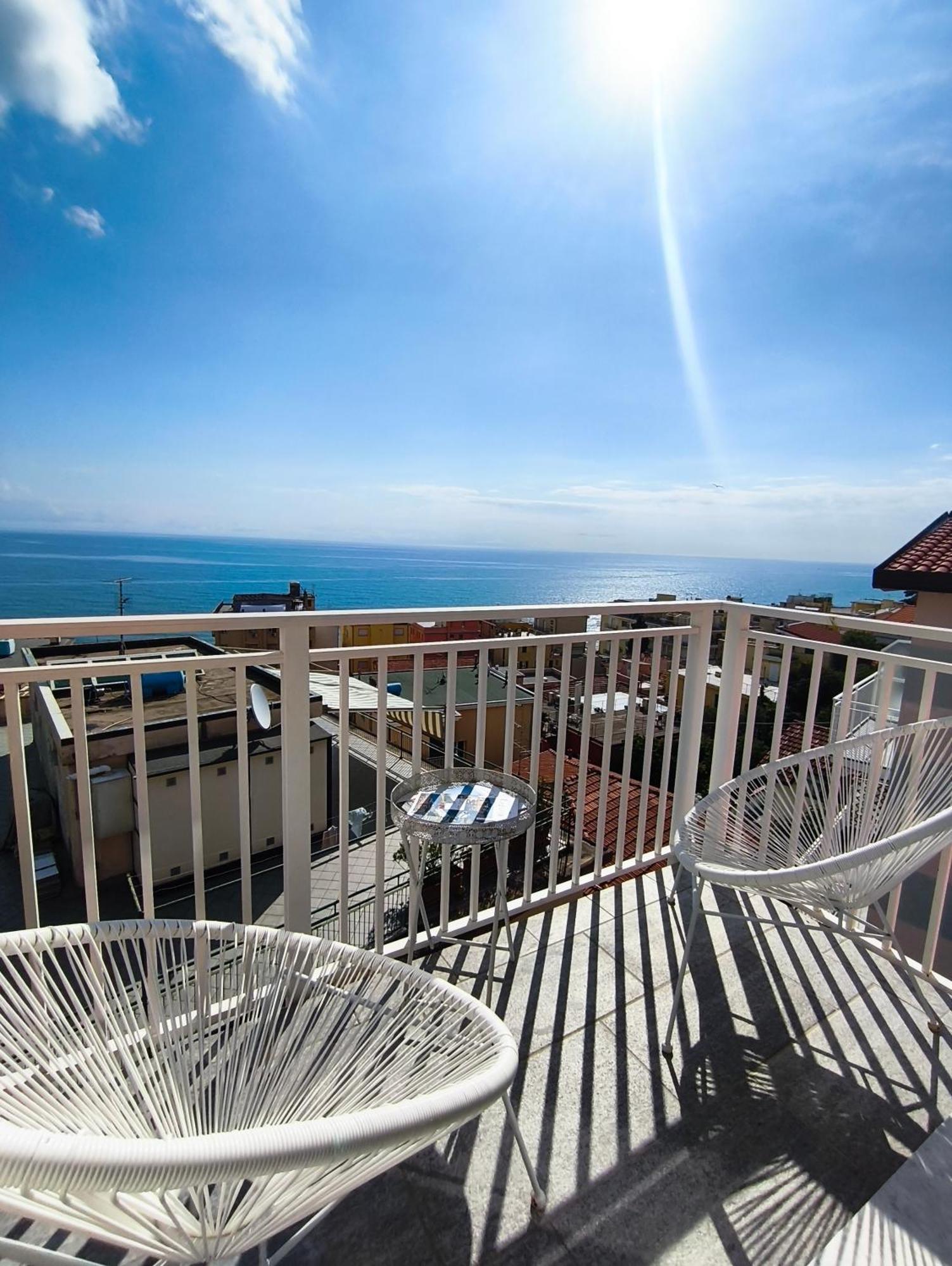 Spectacular Sea View - 3 Minutes Walk From The Sea Villa ไลเกวญา ภายนอก รูปภาพ